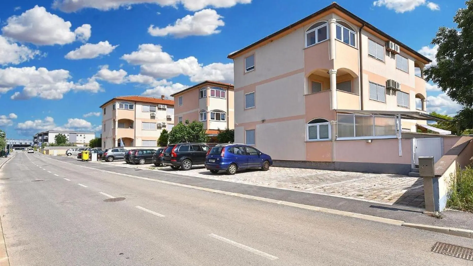 Bright Apartment In Medolino Croatia