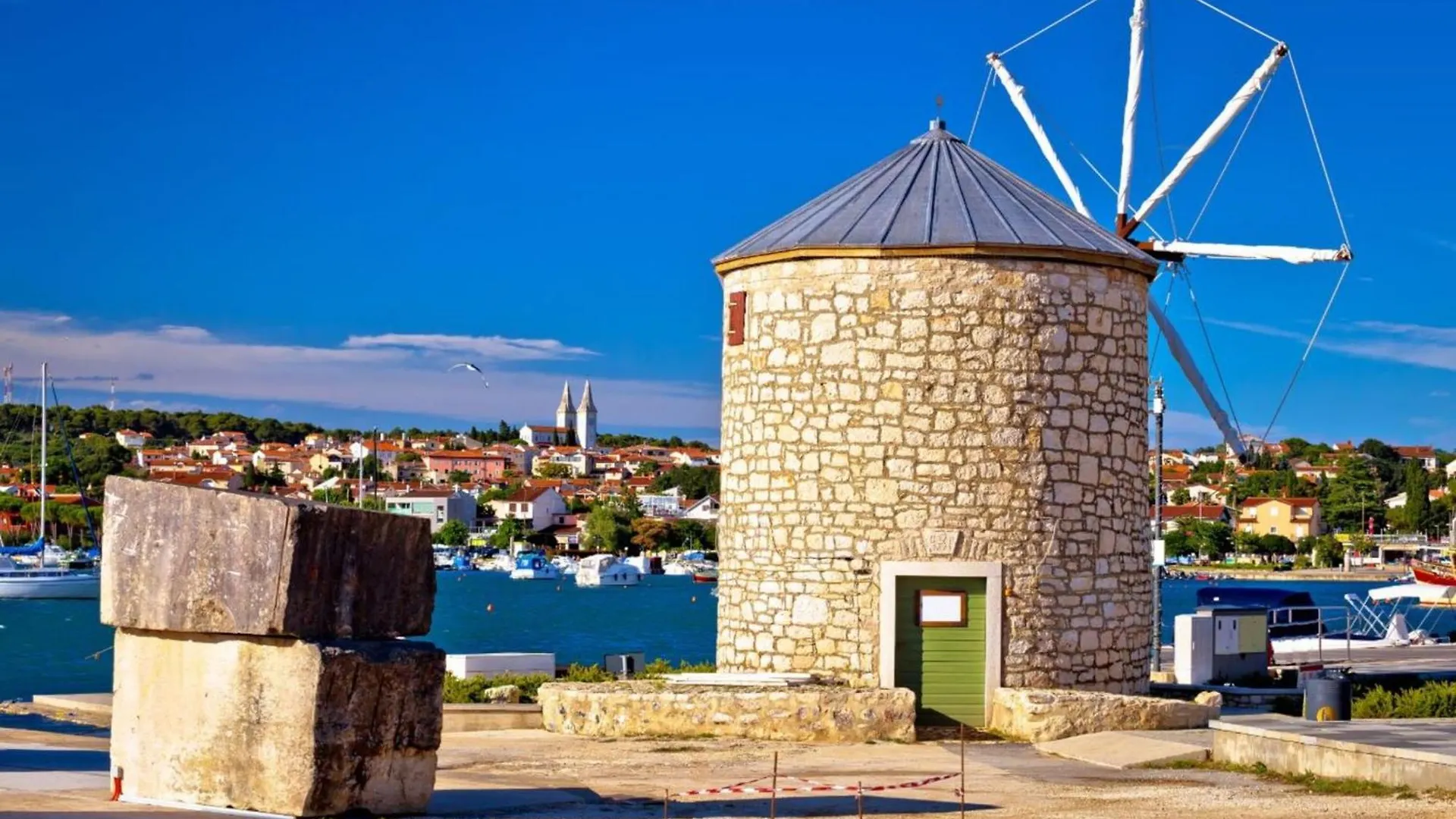 Bright Apartment In Medolino Croatia